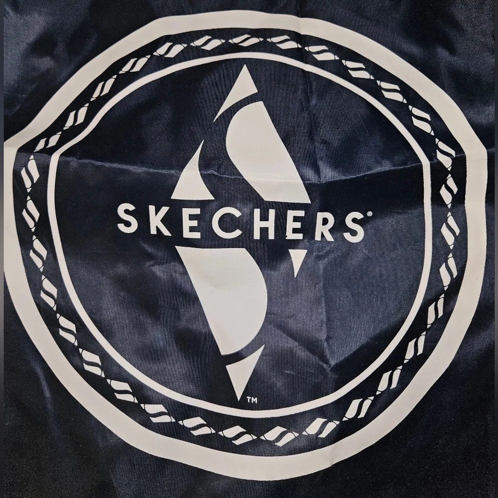 Skechers Navy Drawstring Gym Bag | Adjustable Straps | Hanging Hook